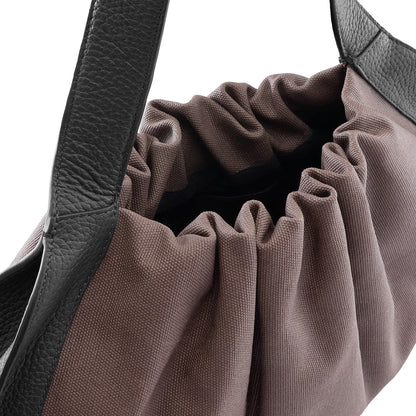 Zweifarbige Hobo-Schultertasche mit Raffverschluss