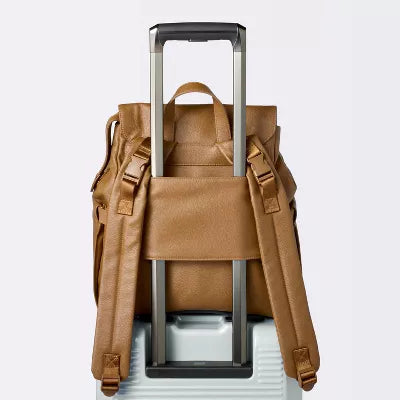 Wickelrucksack mit Klappe und Magnetverschluss