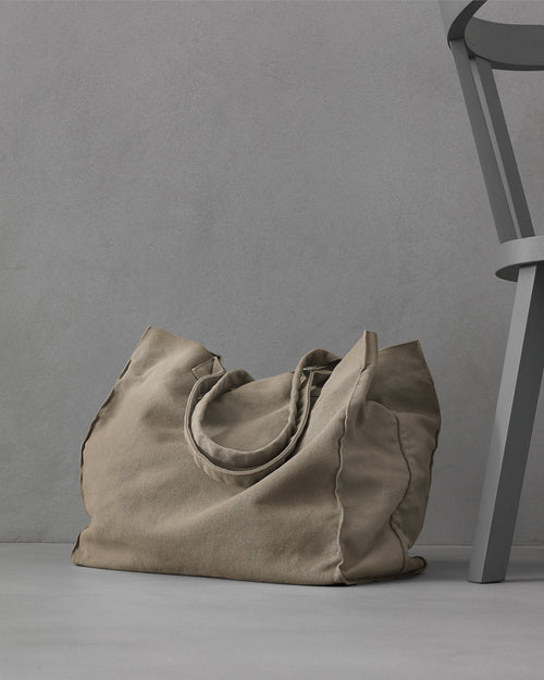 Großer Shopper aus gefärbtem Baumwoll-Canvas